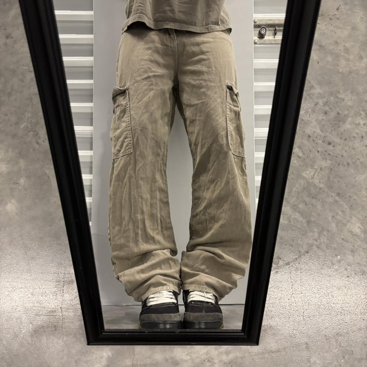 Japanese Brand × Vintage Crazy Vintage Y2K/2000s Cream Tan Skater Streetwear Cargo Pants! Size US 29 - 1 Thumbnail