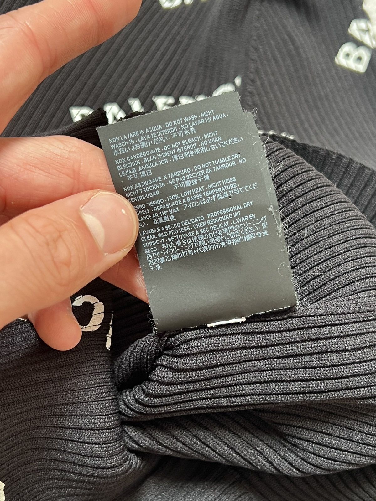 Balenciaga Balenciaga Monogram Ribbed Balaclava Turtleneck Hoodie Size US L / EU 52-54 / 3 - 12 Thumbnail