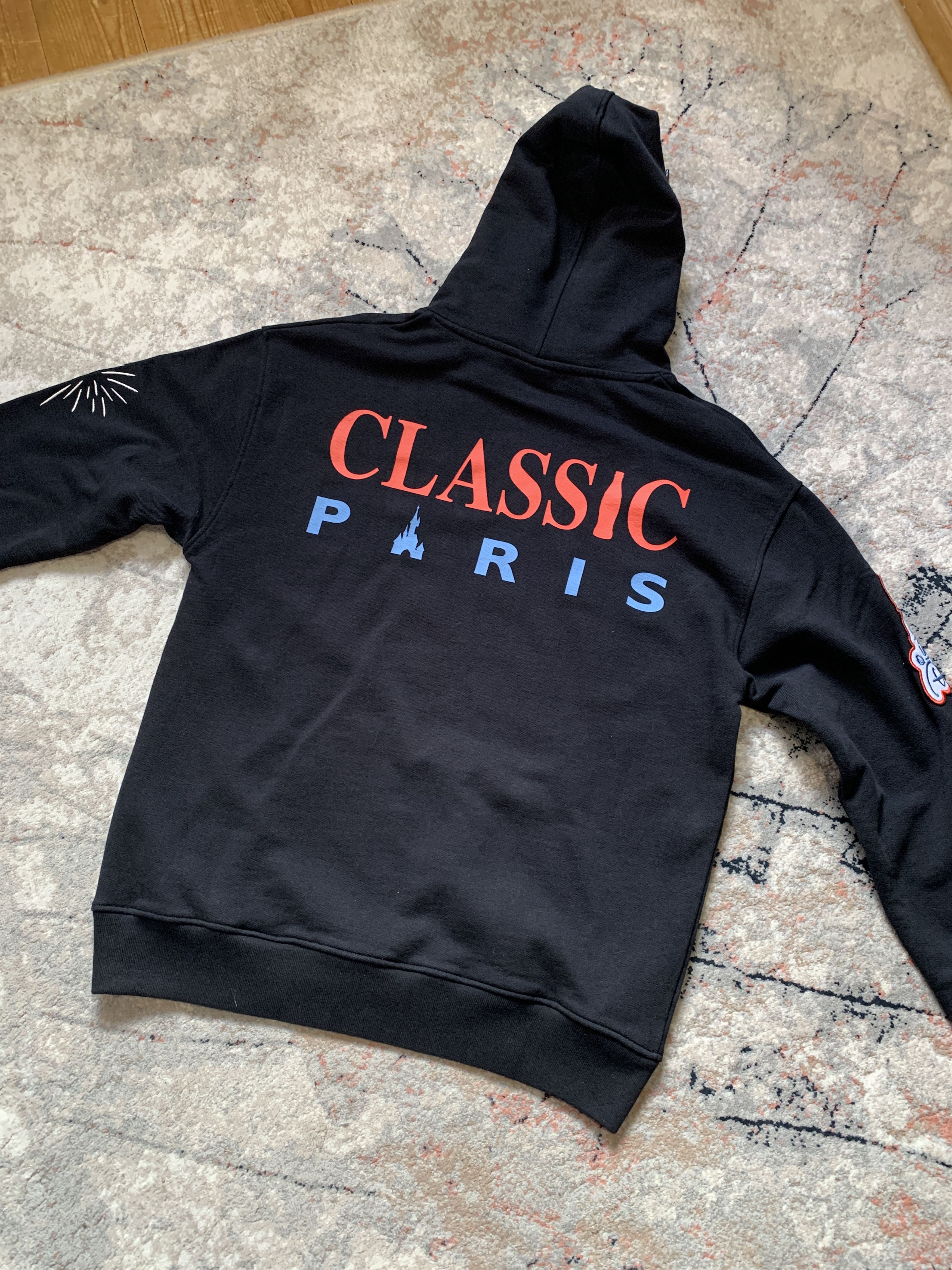 Coca Cola × Disney × Highsnobiety Highsnobiety Coca-Cola x Disneyland Paris Hoodie Size US S / EU 44-46 / 1 - 3 Thumbnail