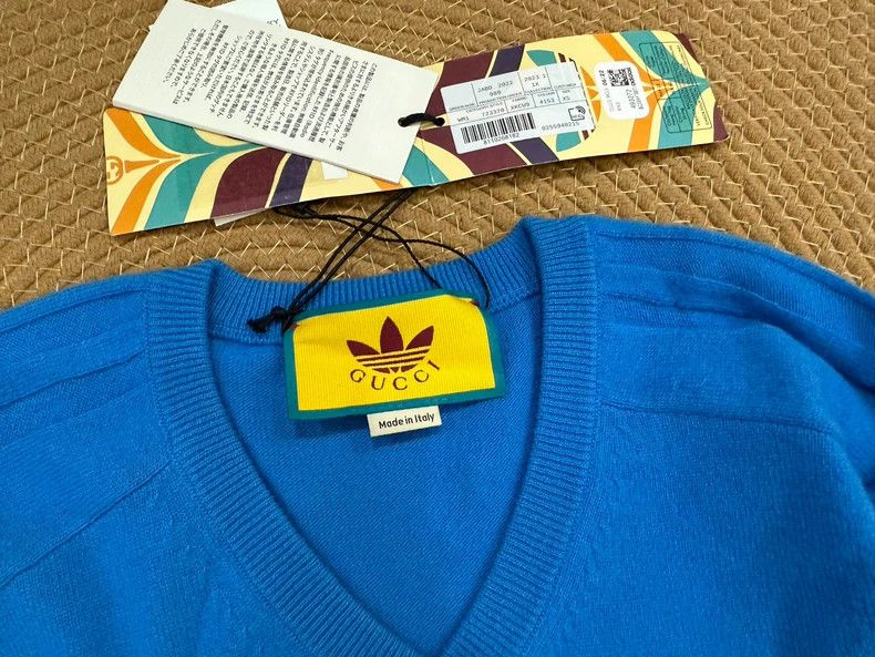 Gucci GucciAdidas co-branded blue V-neck short sleeves 2503-Nexta Size US XS / EU 42 / 0 - 4 Thumbnail