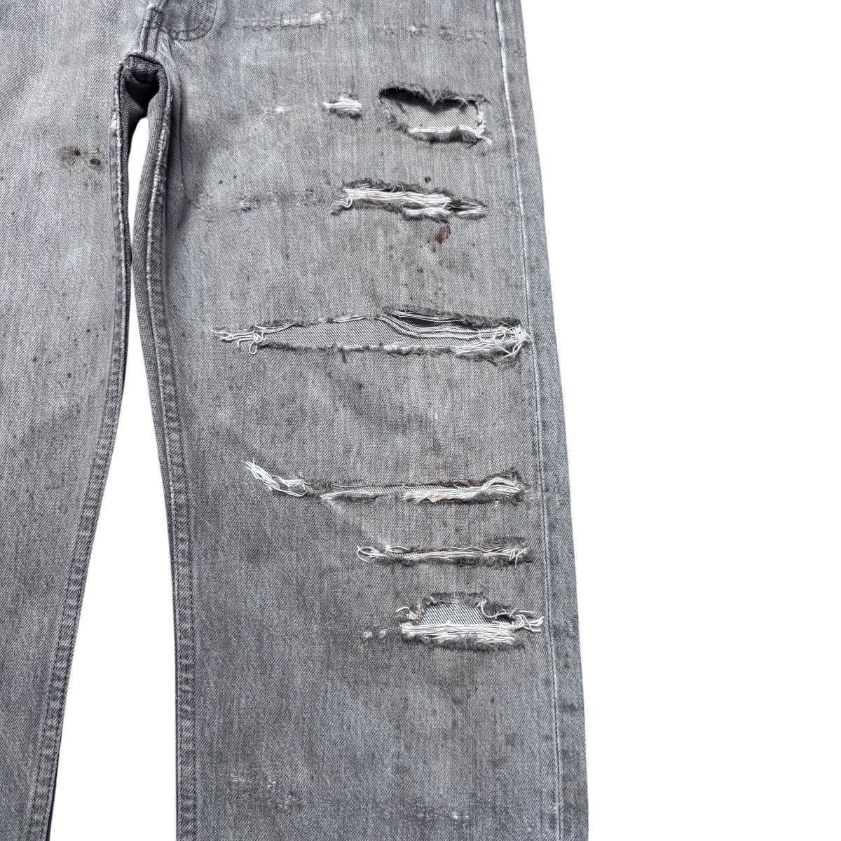 Levi's Vintage Levis 501 Rusty Thashed Jeans Faded Black Size US 33 - 7 Thumbnail