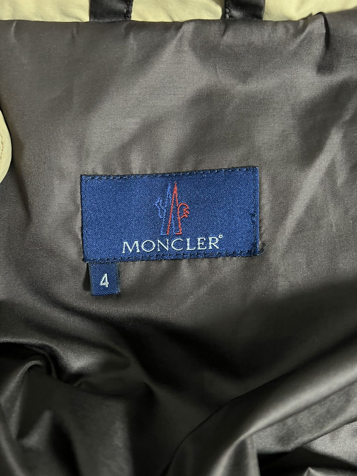 Moncler Moncler quilted jacket XL beige Size US XL / EU 56 / 4 - 2 Thumbnail