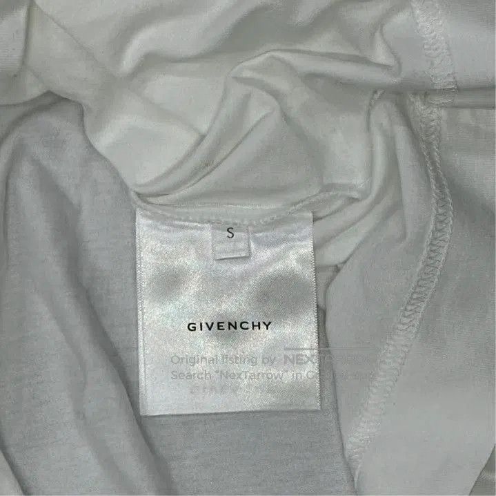 Givenchy Givenchy FW22 Letter Print Crew Neck T-Shirt. Size US S / EU 44-46 / 1 - 3 Thumbnail