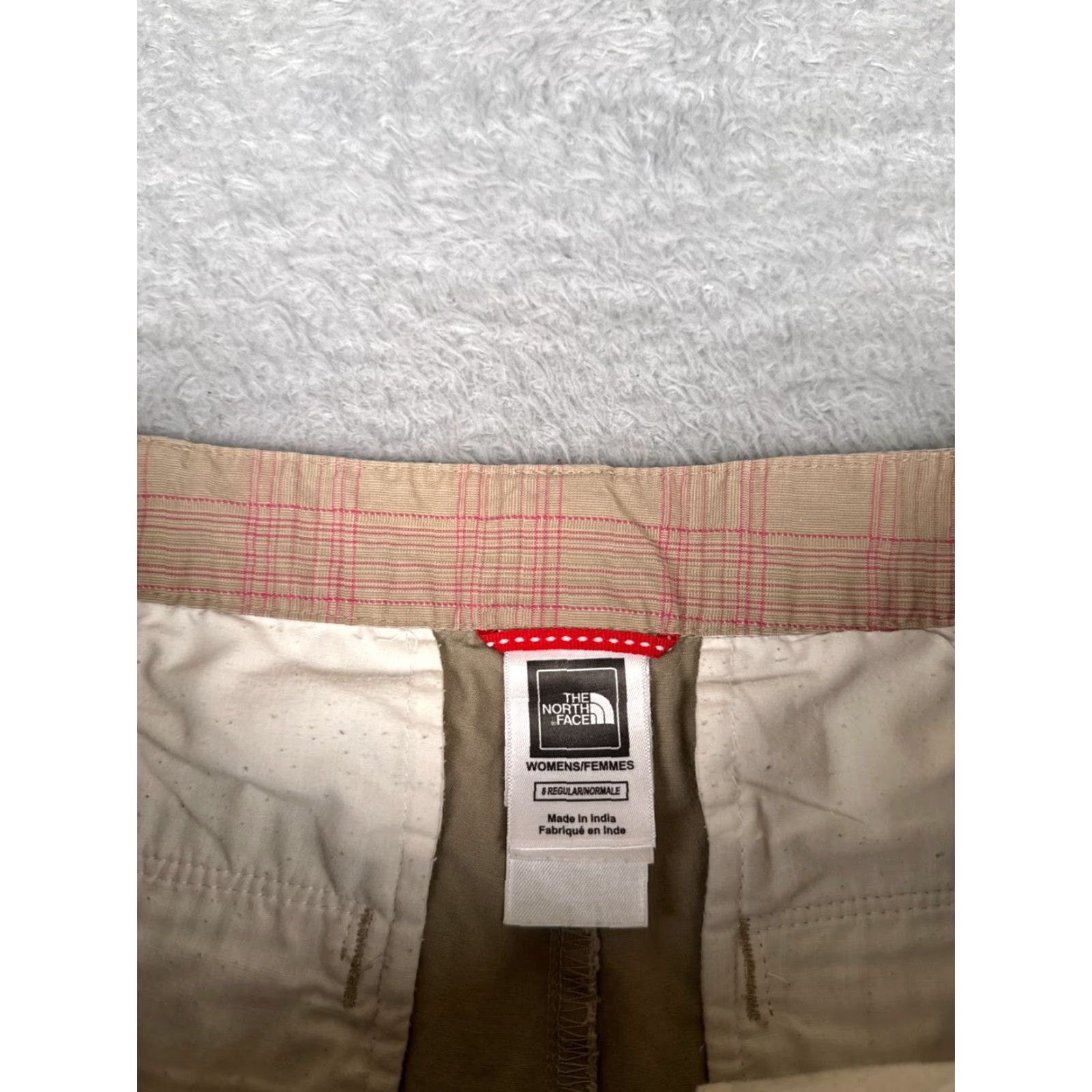 The North Face The North Face Women's Shorts 6 Khaki Casual Cargo Pocket Twill Stretch 10in Inseam Size 28" / US 6 / IT 42 - 7 Thumbnail