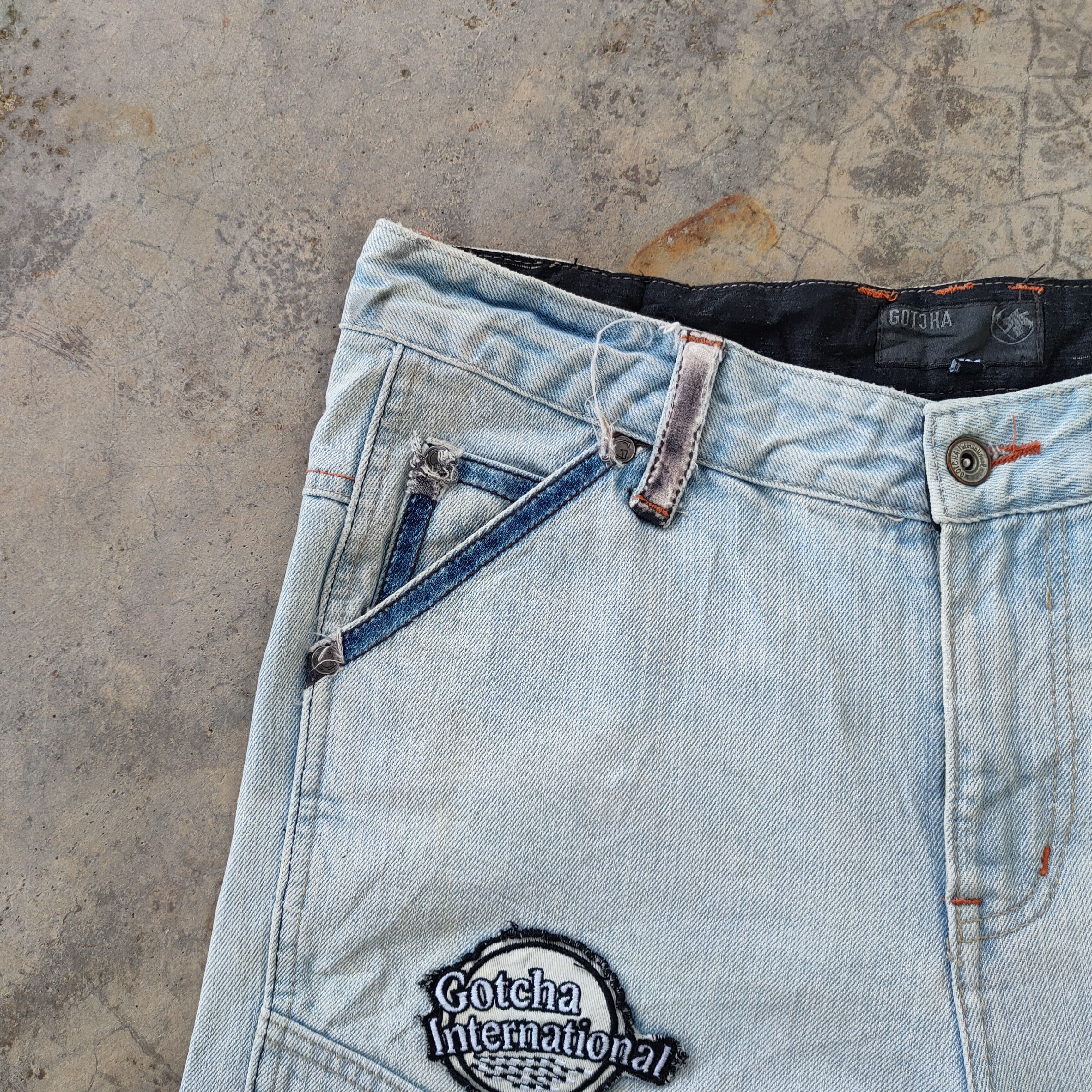 Vintage Gotcha patch light blue jeans pants