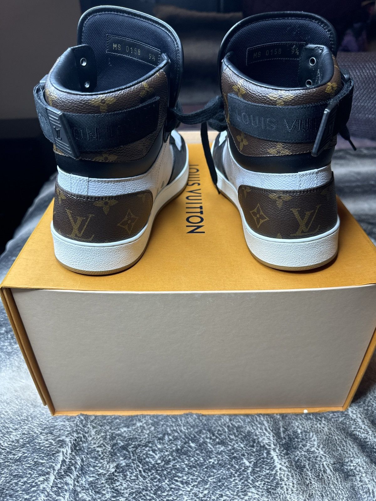 Louis Vuitton Louis Vuitton Rivoli Sneaker Boot Size US 9.5 / EU 42-43 - 3 Thumbnail