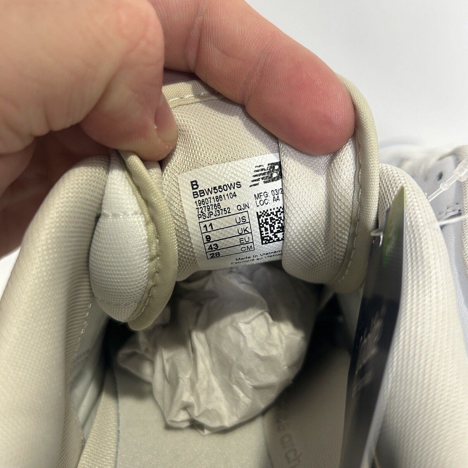 New Balance New Balance 550 WMNS “Silver Birch” 2024 Size US 9.5 / EU 42-43 - 6 Thumbnail