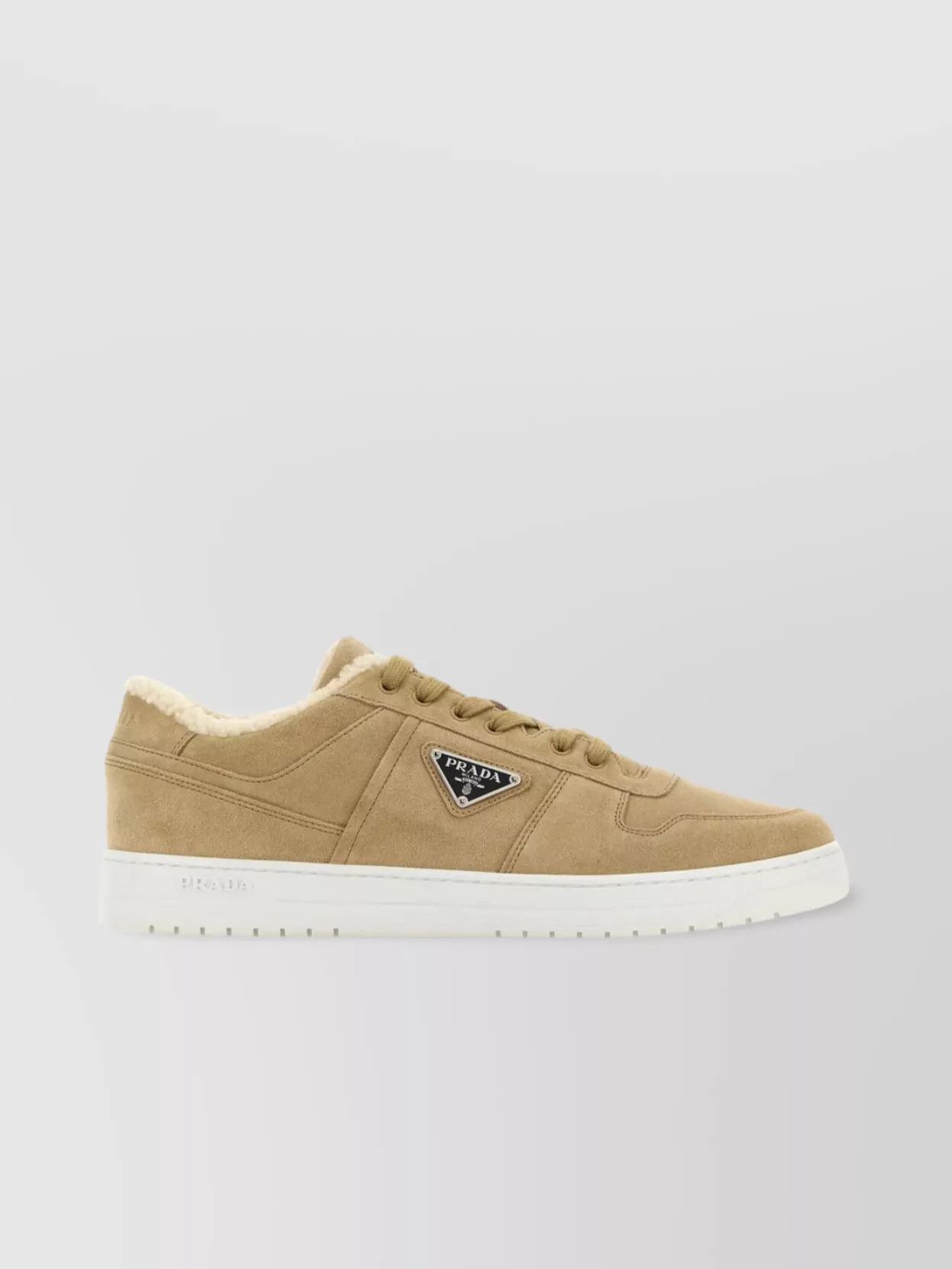 o1mt1gz1024 Urban Suede Low-Top Sneakers in Brown