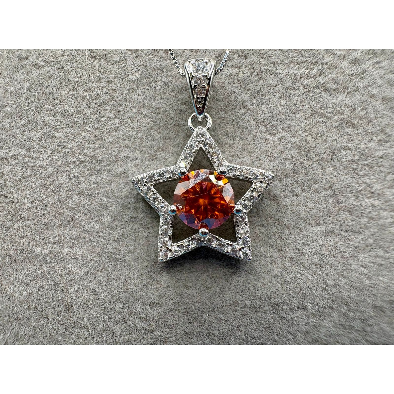 Jewelry NEW 1.5ct Orange/Wht Moissanite Star 17" Necklace,925 Silver Size ONE SIZE - 10 Thumbnail