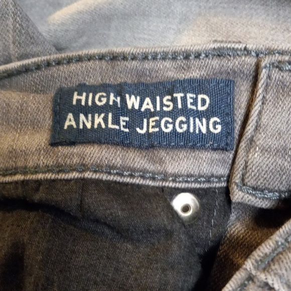 Aeropostale Aeropostale Size 8 Jegging Jeans High Waisted Denim Gray Ank Size 30" / US 8 / IT 44 - 6 Thumbnail