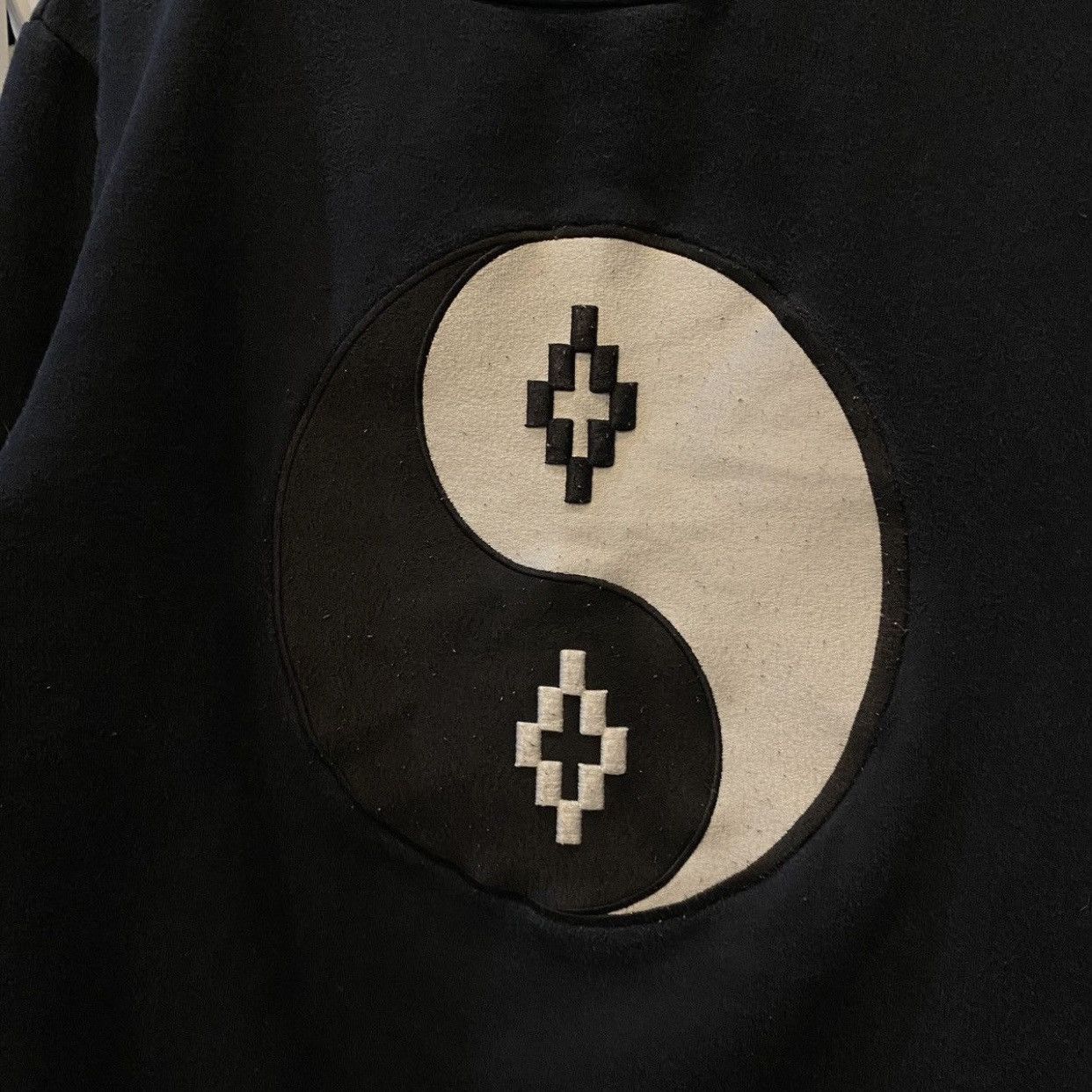 Marcelo Burlon Marcelo Burlon County of Milan Yin Yang Crewneck Sweatshirt Size US M / EU 48-50 / 2 - 5 Thumbnail