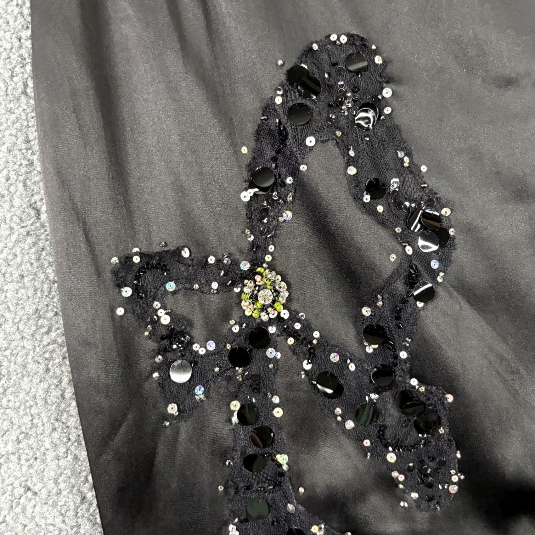 Vintage VINTAGE Mandalay Skirt 6 Satin Sequin Lace Bead Fairy Floral Midi Black Polyester Size 28" / US 6 / IT 42 - 2 Thumbnail