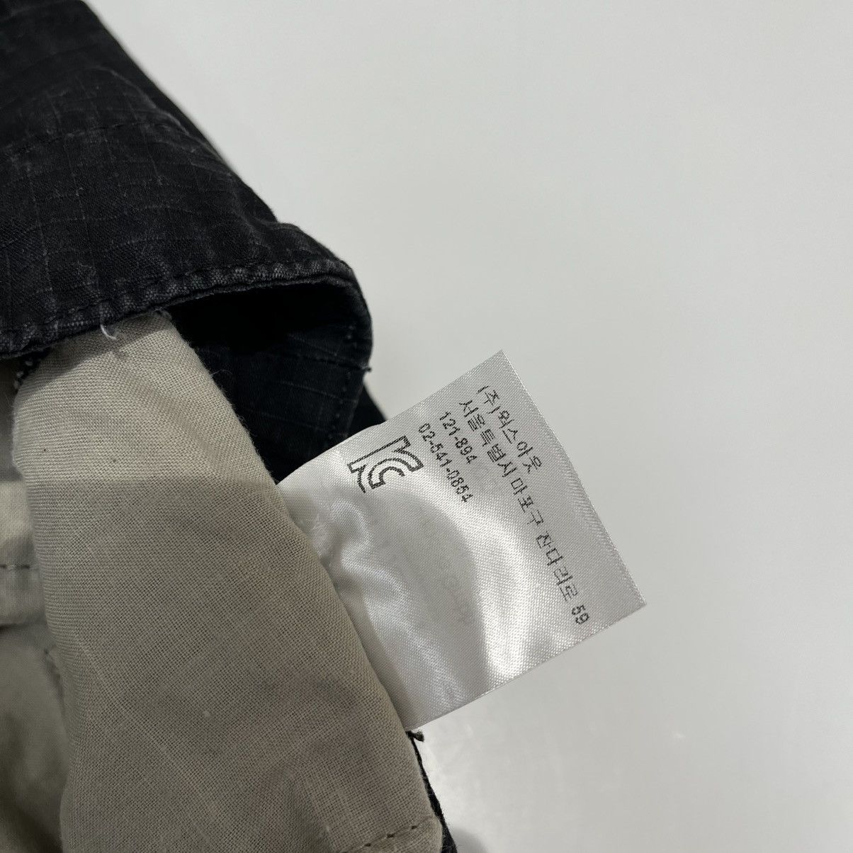 Carhartt Wip Carhartt WIP Shorts Black Size US 31 - 9 Thumbnail