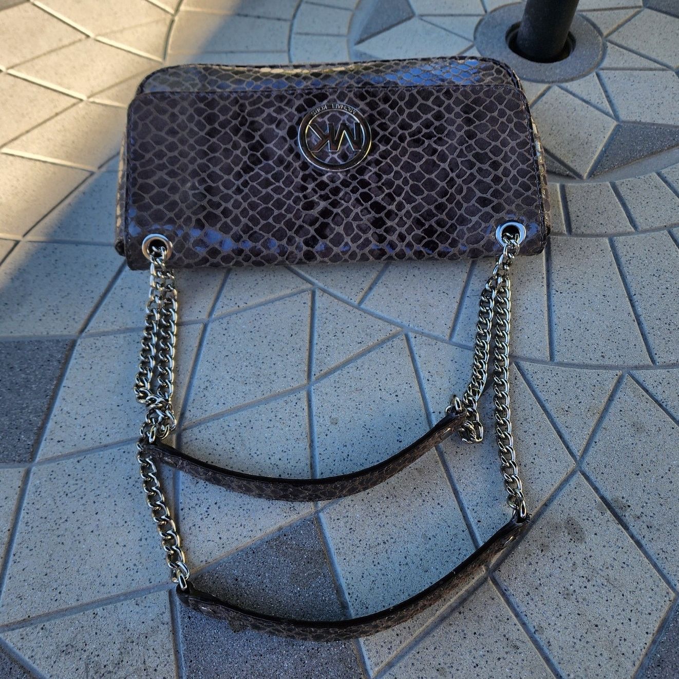 Michael Kors Michael Kors Fulton Python Embossed Leather Chain Strap Bag Size ONE SIZE - 6 Thumbnail