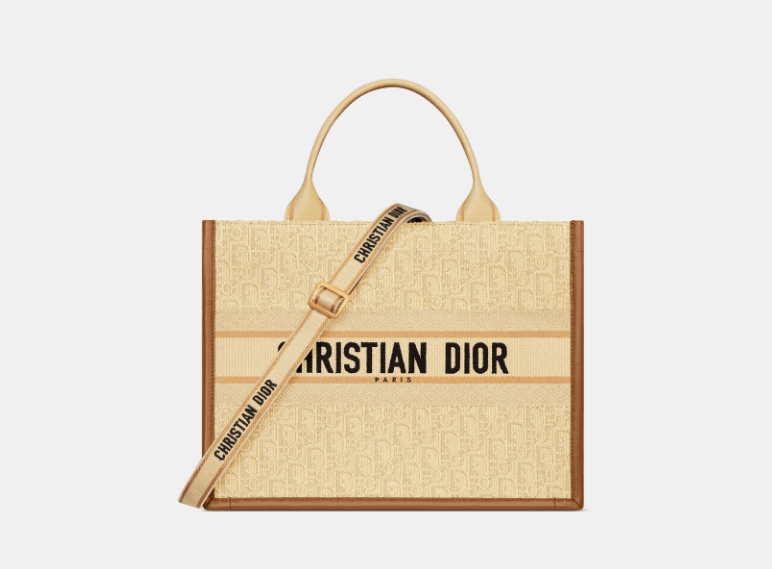 Dior o1w1db10526 M1324C Size:OS / Medium Tote Bag in Beige/Camel Size ONE SIZE - 1 Thumbnail