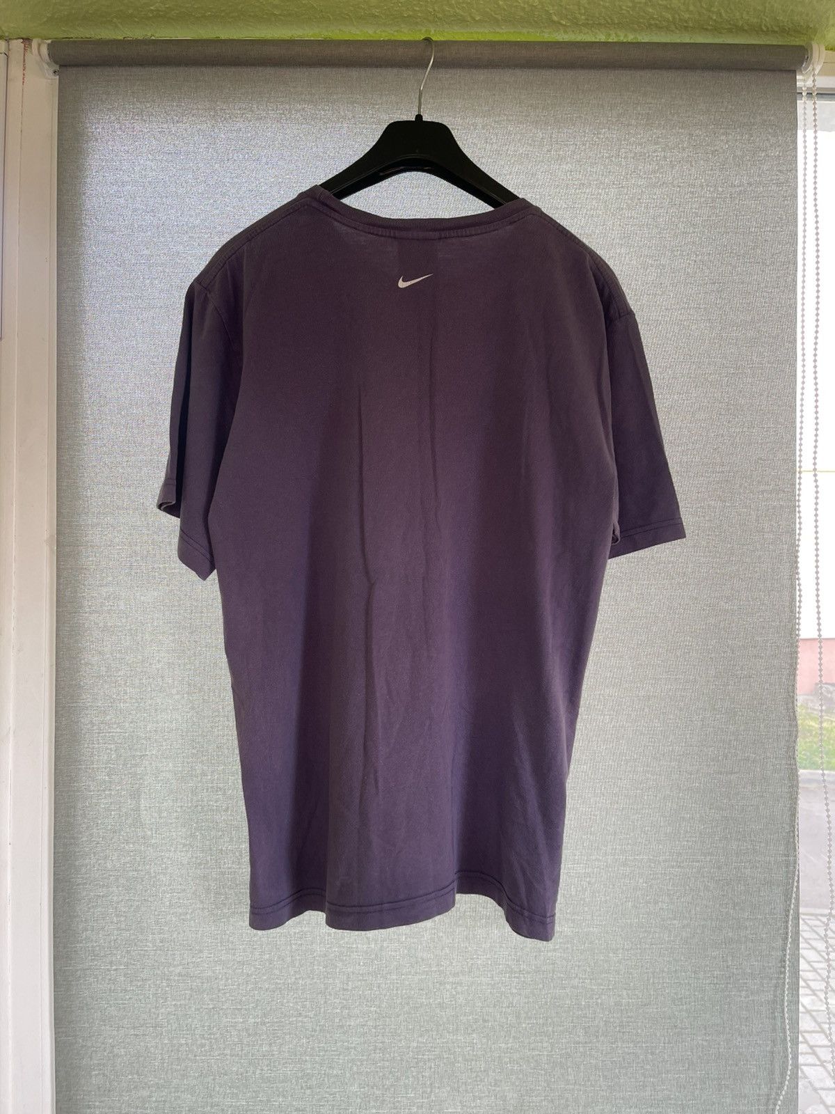 Nike × Vintage Vintage 1990S Oversized Sun Faded Thrashed Nike T-Shirt Size US L / EU 52-54 / 3 - 4 Thumbnail