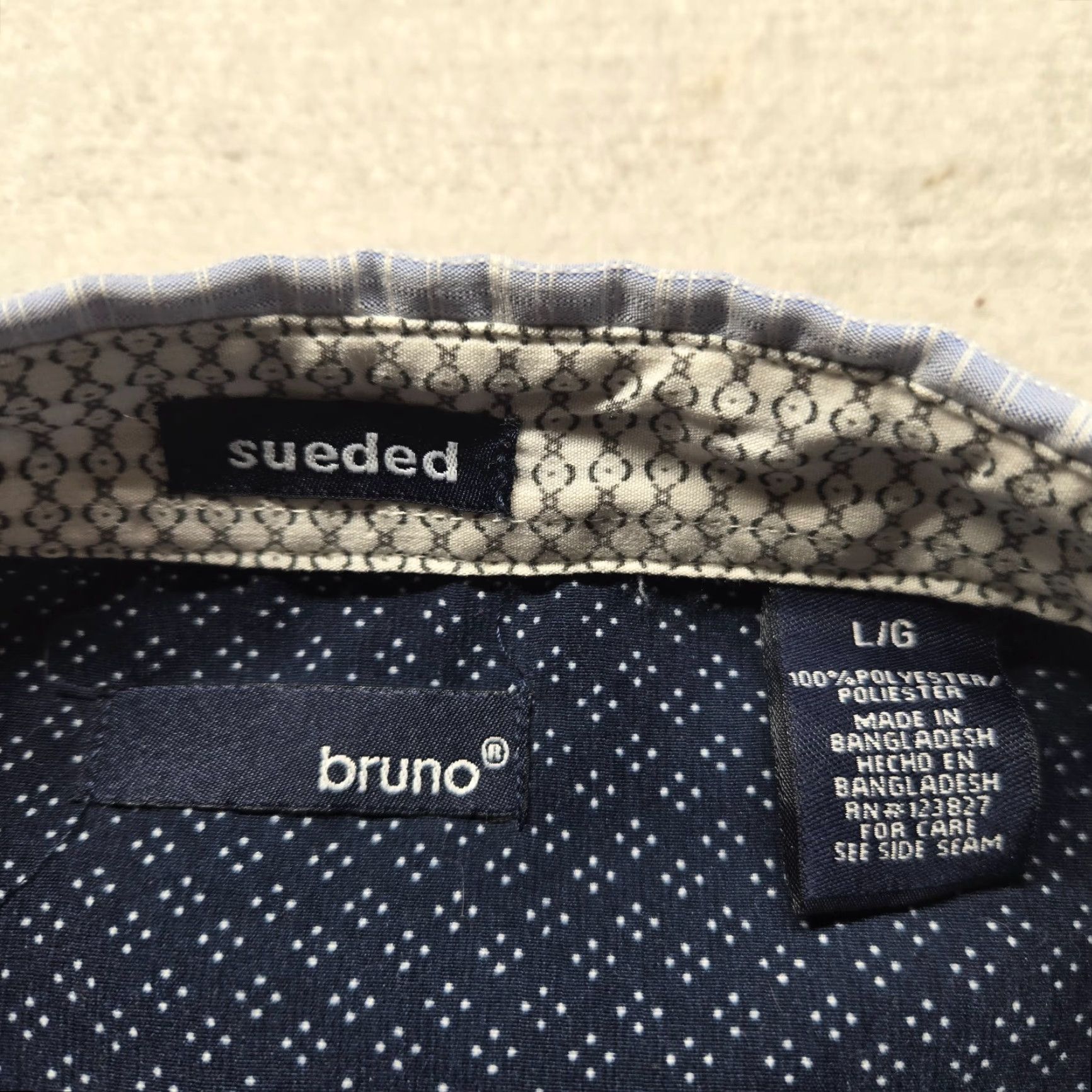 Vintage Bruno Shirt Blue Short Sleeve Button-Up Suede Microfiber Adult Men's L Regular Size 90s Casual Business Fold-Front Button-Front Collared Shirt Size US L / EU 52-54 / 3 - 3 Thumbnail