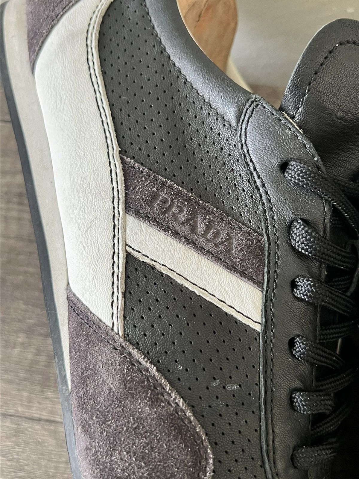 Prada PRADA SPORT PERFORLATED LEATHER AND SUEDE LACE UP LOW Size US 9 / EU 42 - 10 Thumbnail