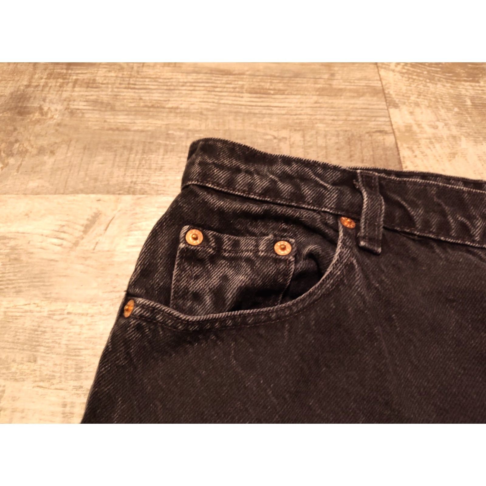 Levi's VINTAGE Levi's 550 Jeans Women's Black High Rise Relaxed Tapered 35x30 1992 USA Mens/ Womens (adjust gender as applicable) Size 40" / US 18 - 6 Thumbnail