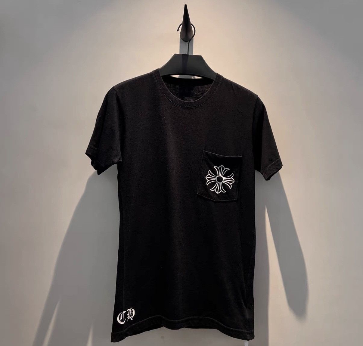 Chrome Hearts Chrome Hearts Double-Sided Cross Sanskrit Short Size US S / EU 44-46 / 1 - 1 Thumbnail
