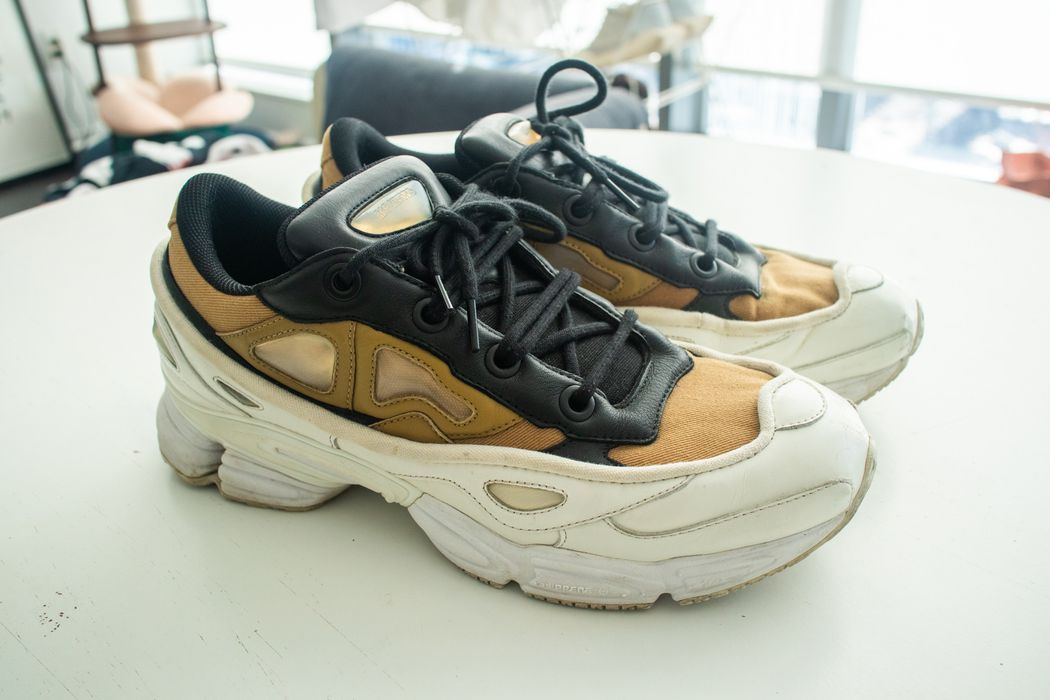 Raf simons ozweego clearance khaki