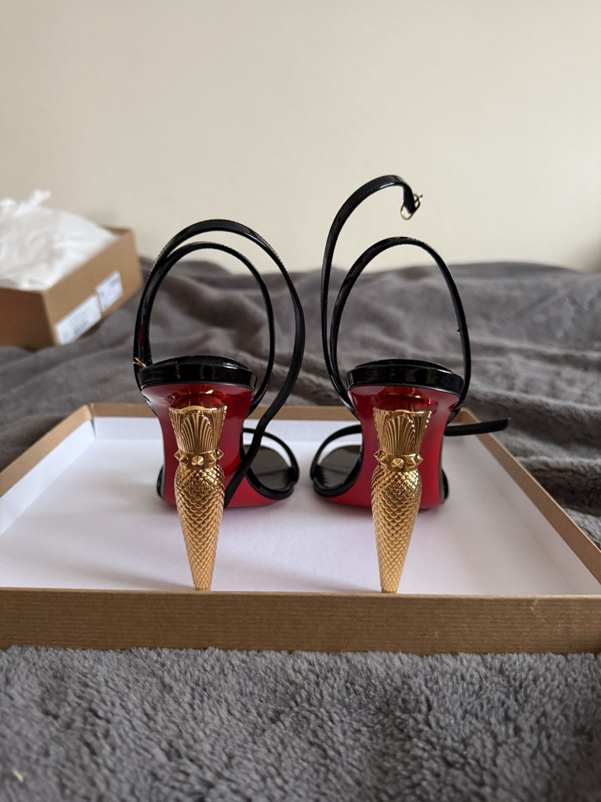 Christian Louboutin Christian Louboutin LipQueen 100 Size US 7.5 / IT 37.5 - 4 Thumbnail