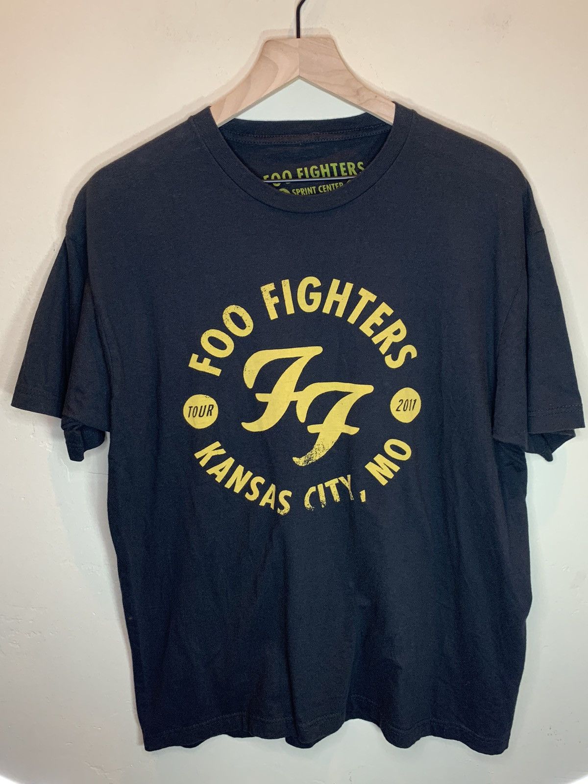 Band Tees *RARE* Vintage Foo Fighters Tour Kansas City Missouri Shirt Size US L / EU 52-54 / 3 - 1 Thumbnail
