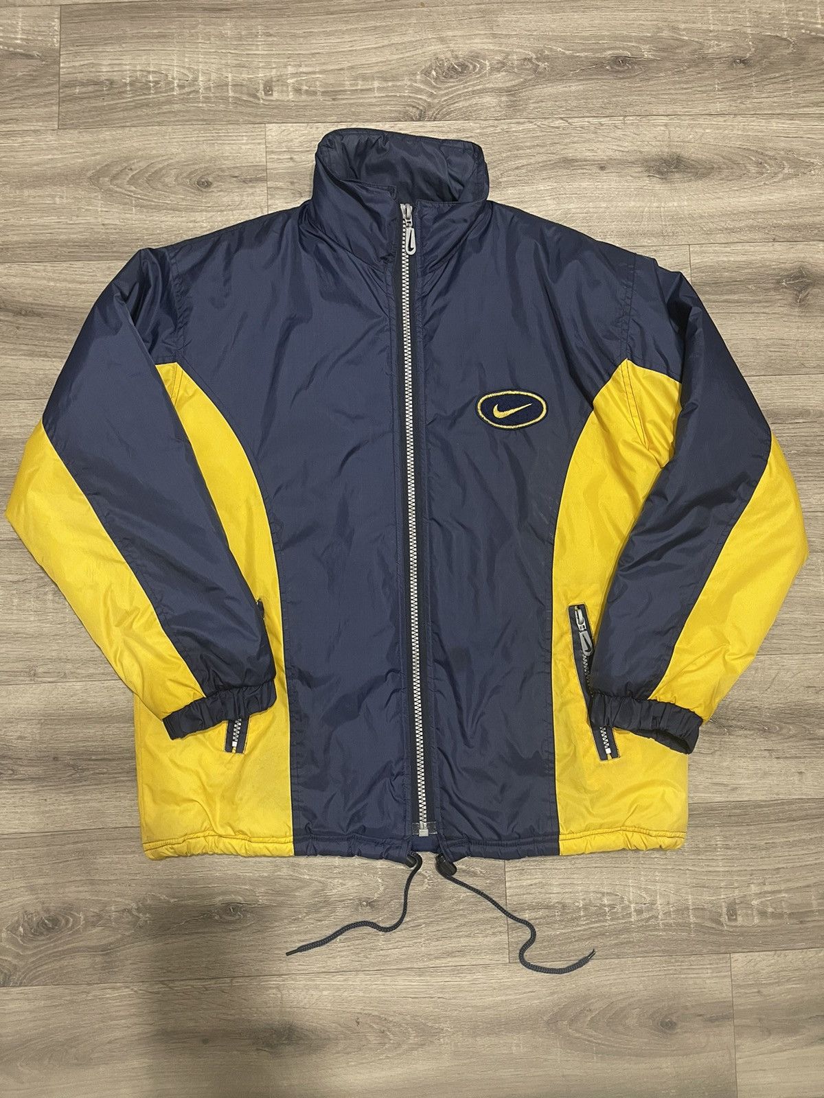 Nike NIKE VINTAGE RETRO BIG LOGO RARE JACKET SIZE L-XL Size US L / EU 52-54 / 3 - 2 Thumbnail
