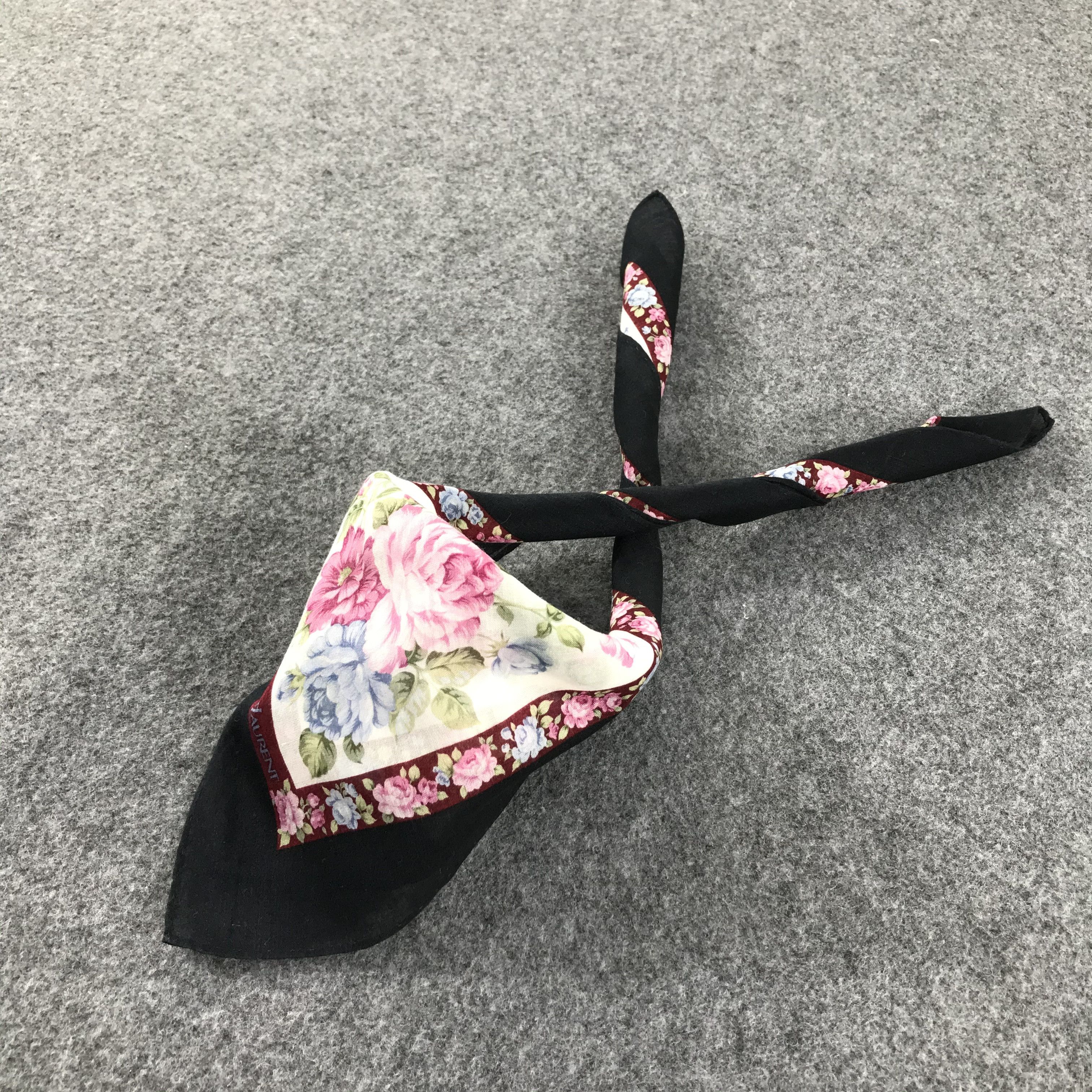 Yves Saint Laurent YSL Floral Handkerchief Neckerchief Bandana H423 Size ONE SIZE - 3 Thumbnail