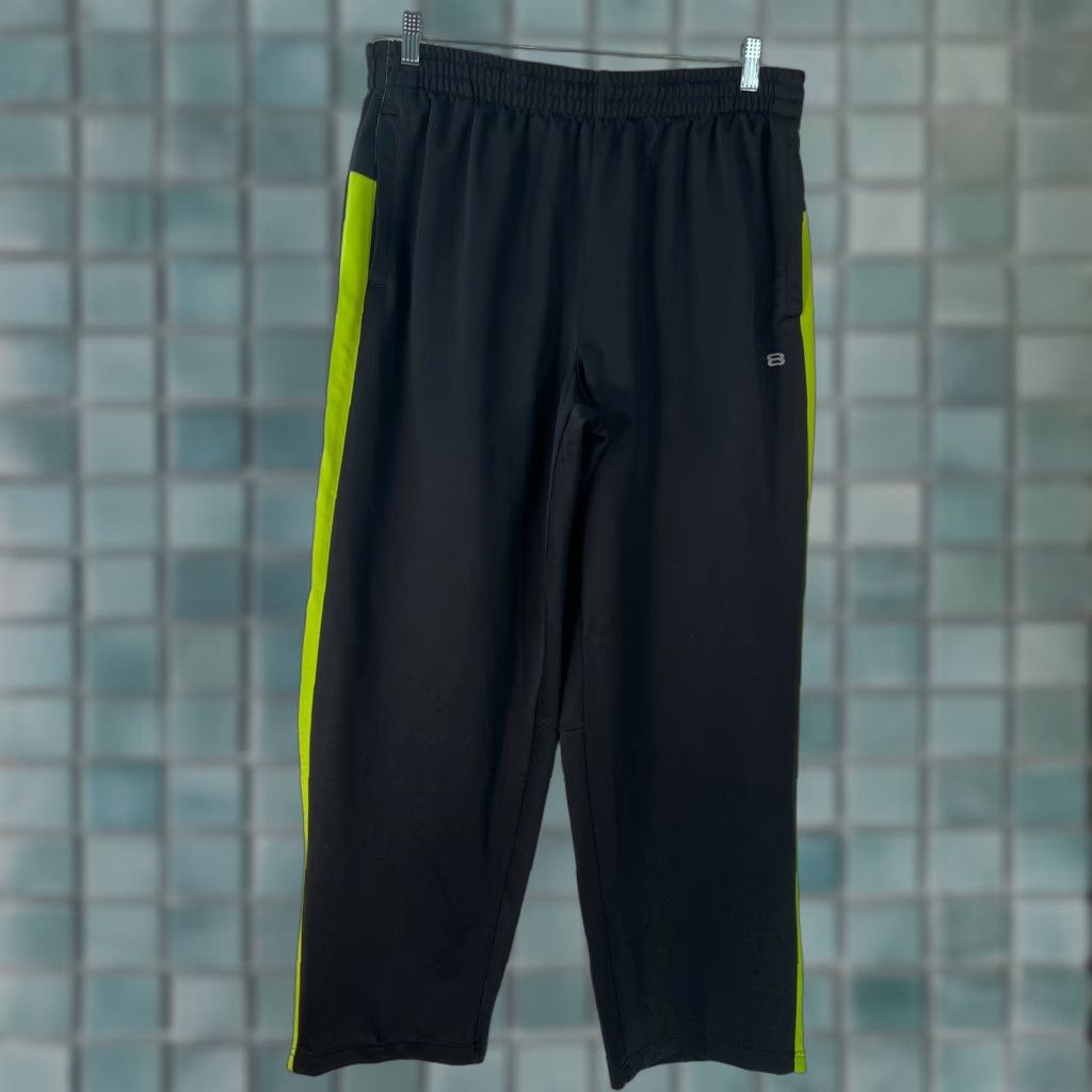 Layer 8 Layer 8 Mens Track Pants XL Black Quick Dry Elastic Waist Zippered Ankles Size XL (32 Inseam) Size US 34 / EU 50 - 1 Thumbnail
