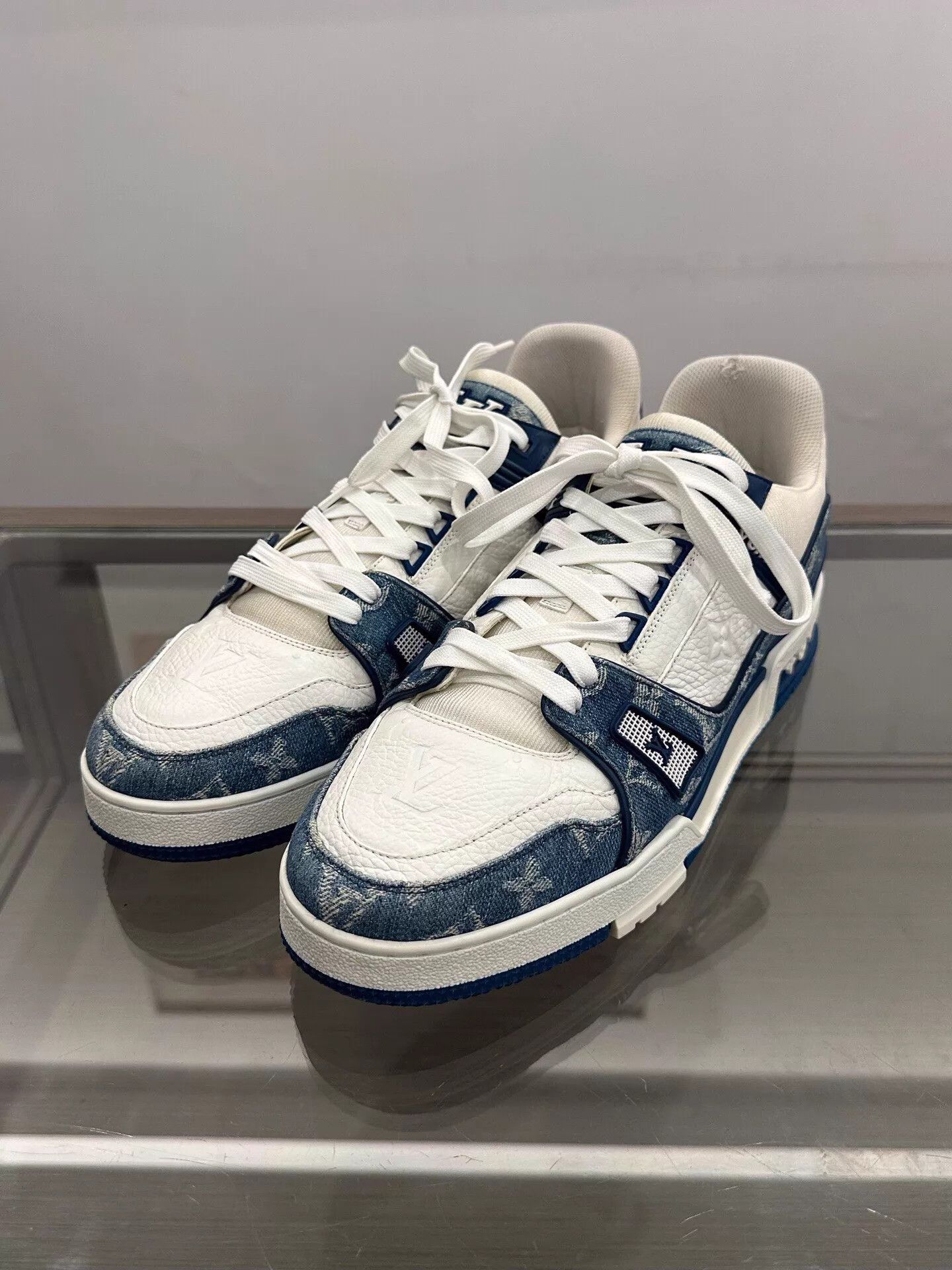 Louis Vuitton LV Monogram denim blue-white kicks UK8 EU42 99new Size US 9 / EU 42 - 1 Thumbnail