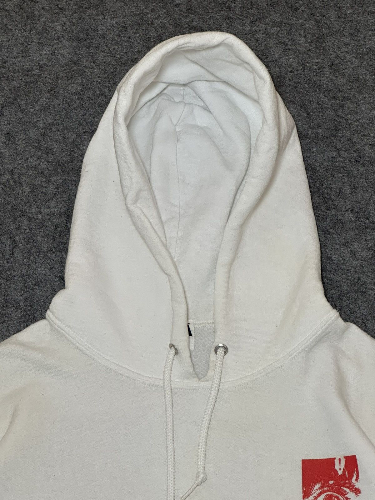 Japanese Brand AKIRA x ART OF WALL exhibition hoodie in white. Size US M / EU 48-50 / 2 - 8 Thumbnail