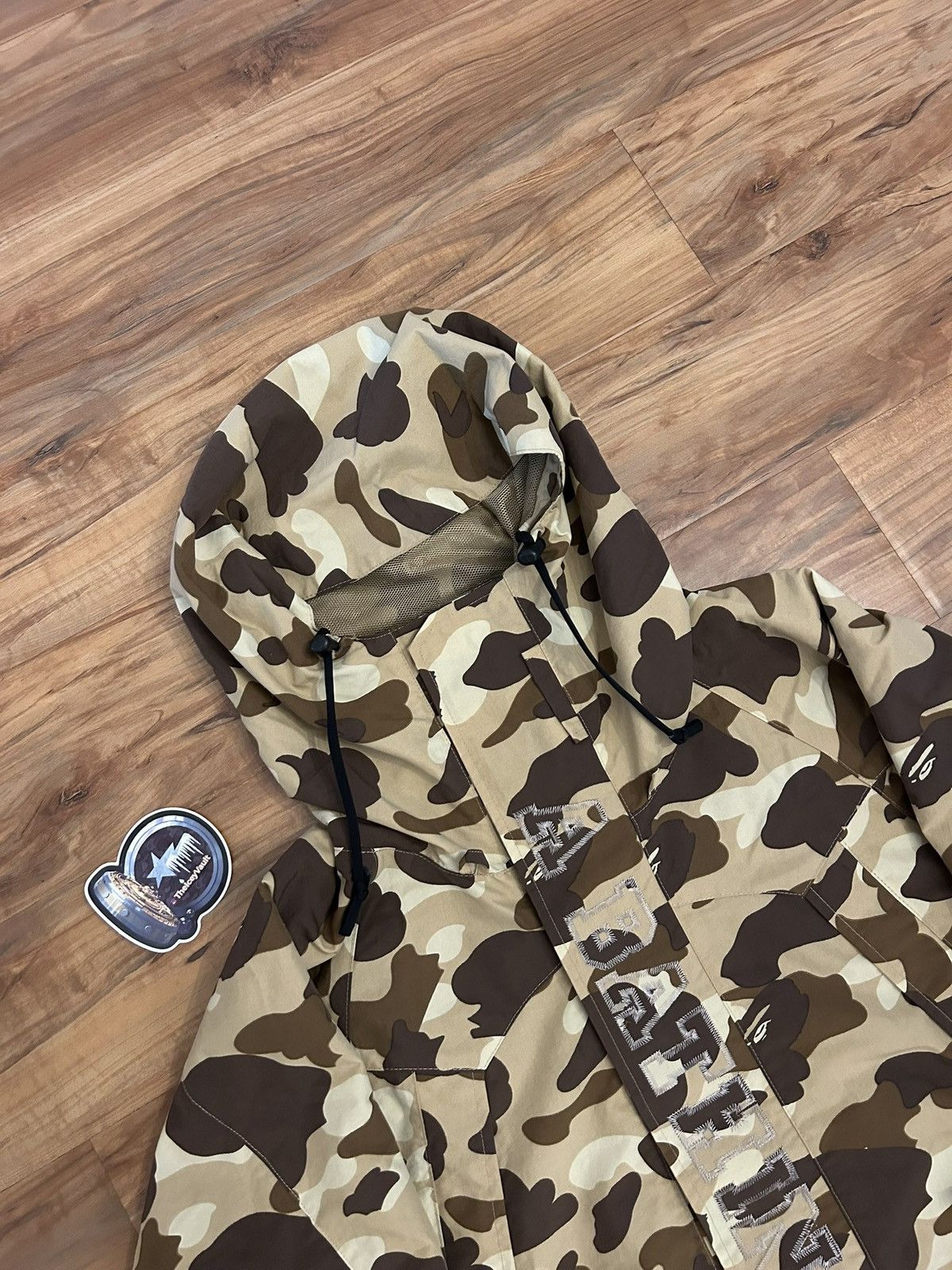 Bape Bape Pirate Store Camo Light Snowboard Jacket Size US L / EU 52-54 / 3 - 3 Thumbnail