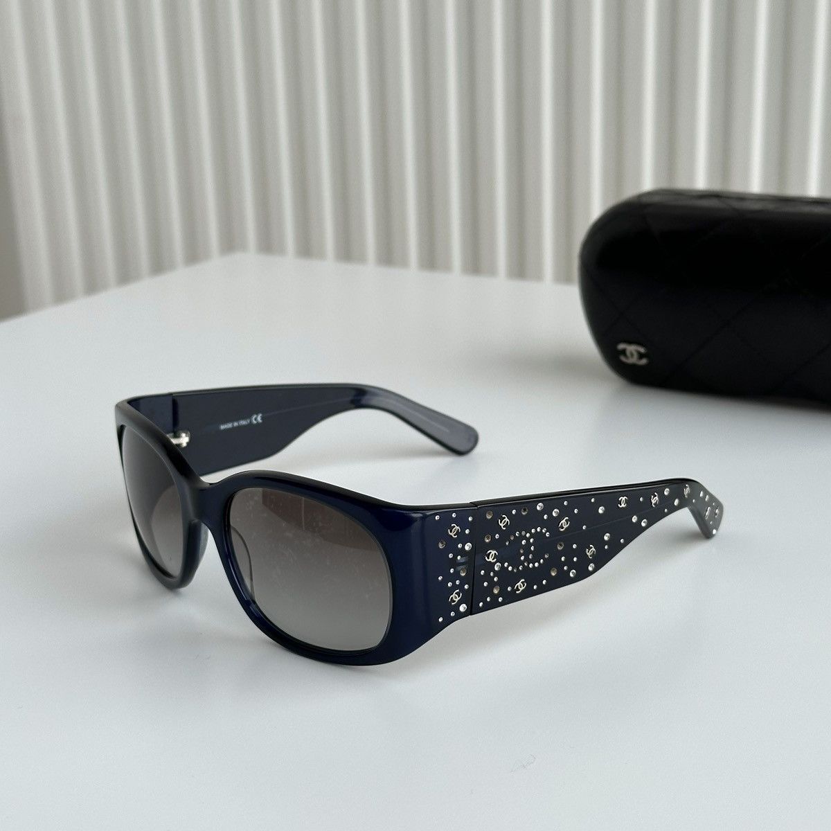 Chanel Swarovski Crystal CC Sunglasses 5134B Vintage CHANEL SWAROVSKI Crystal Jumbo Diamanté Sunglasses  main image 2