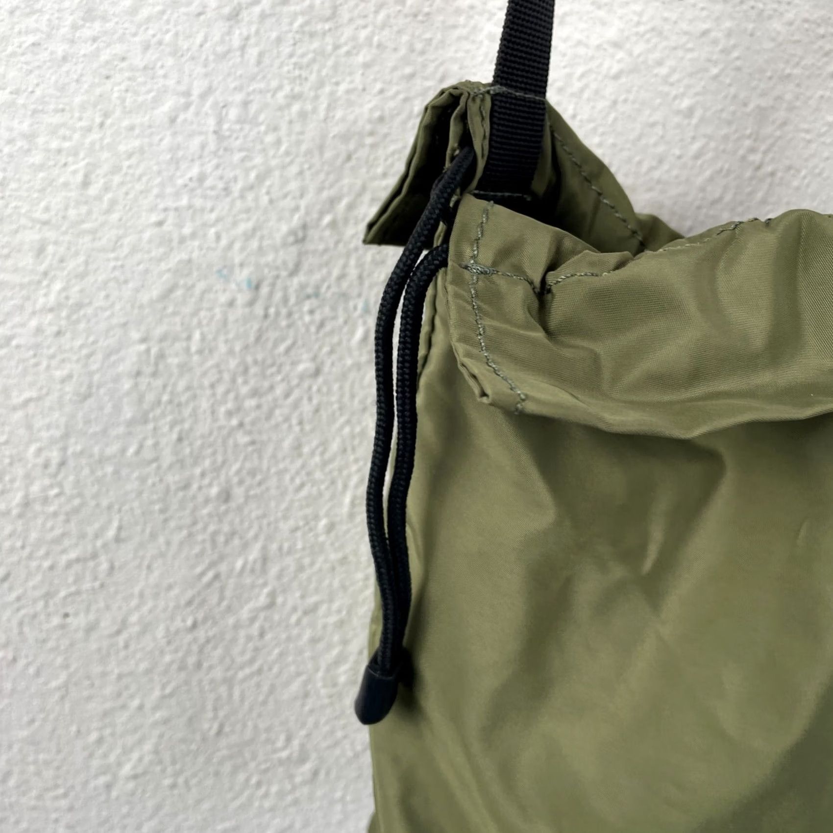 Vintage Vanquish Japan Drawstring Satchel Bag Green Nylon Satchel 9.5"W 8"H 4"D Mens Size ONE SIZE - 4 Thumbnail