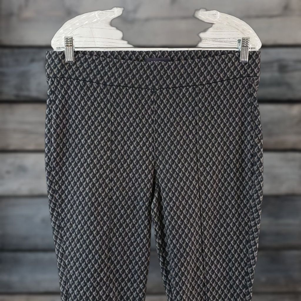 NYDJ VINTAGE? No, NYDJ Women's Basic Legging in Printed Jersey Sz 10 Blue Gray Pull On Mid Rise Geometric Leggings Womens 10 Blue Gray NYDJ Size L / US 10 / IT 46 - 1 Thumbnail