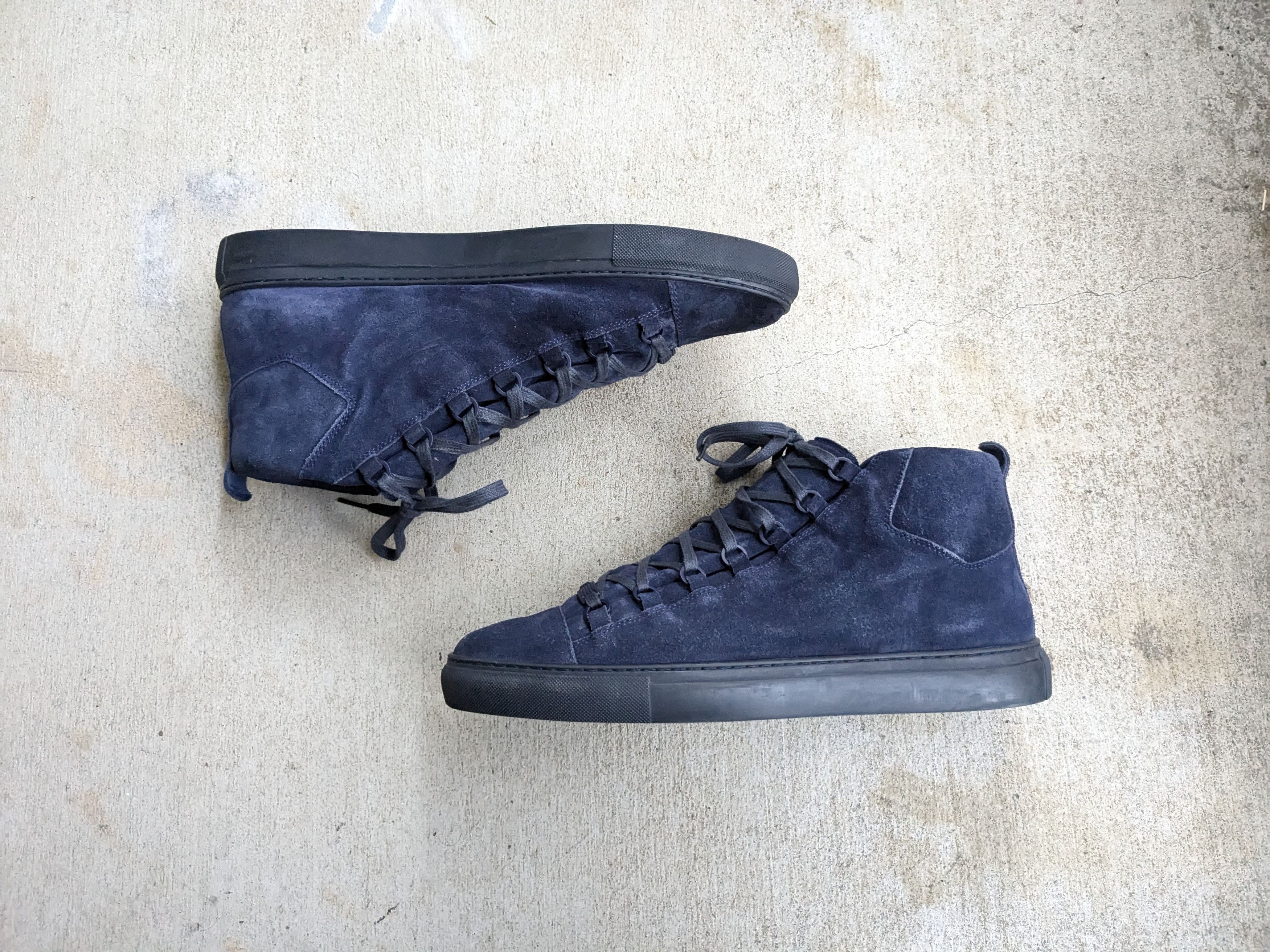 Navy blue balenciaga arena best sale