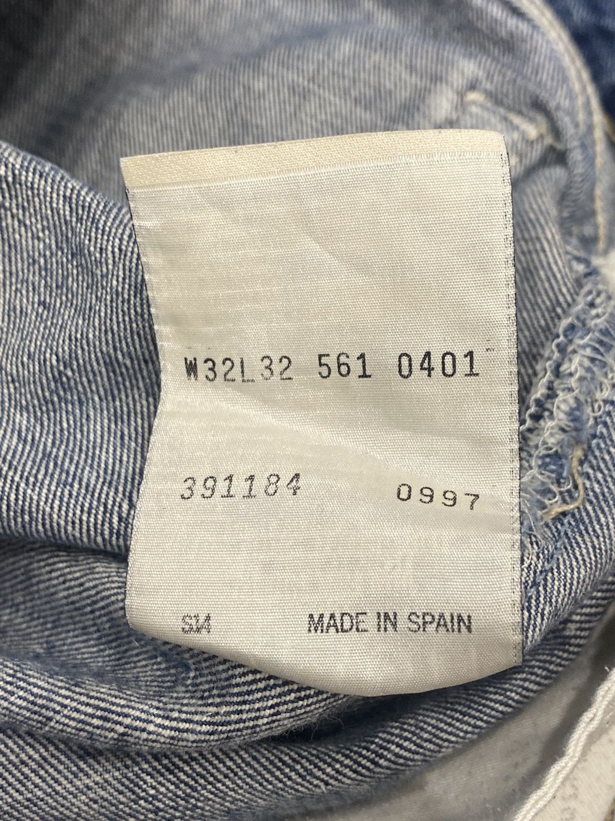 Levi's Very Rare 90s Levi’s 561 04 Cinch Buckle Back Denim Jeans Size US 32 / EU 48 - 13 Thumbnail