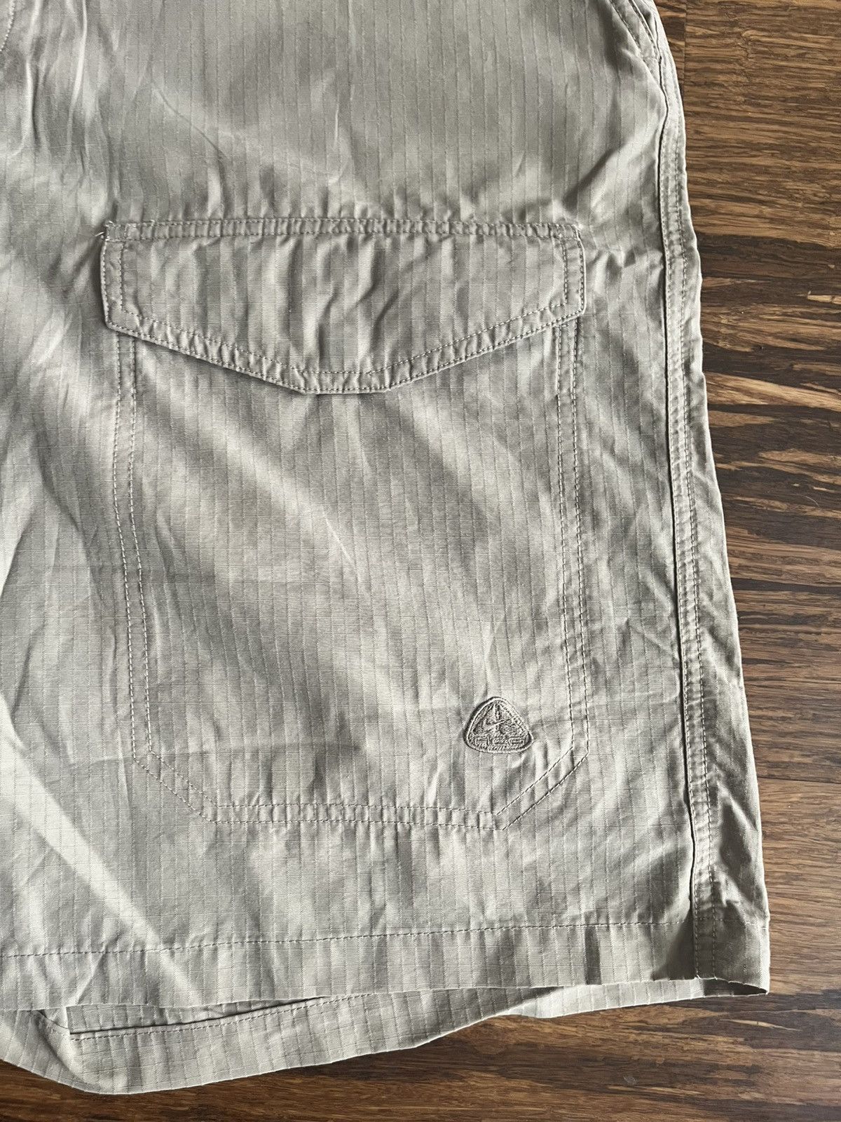 Vintage 90’s Nike ACG Cargo shorts