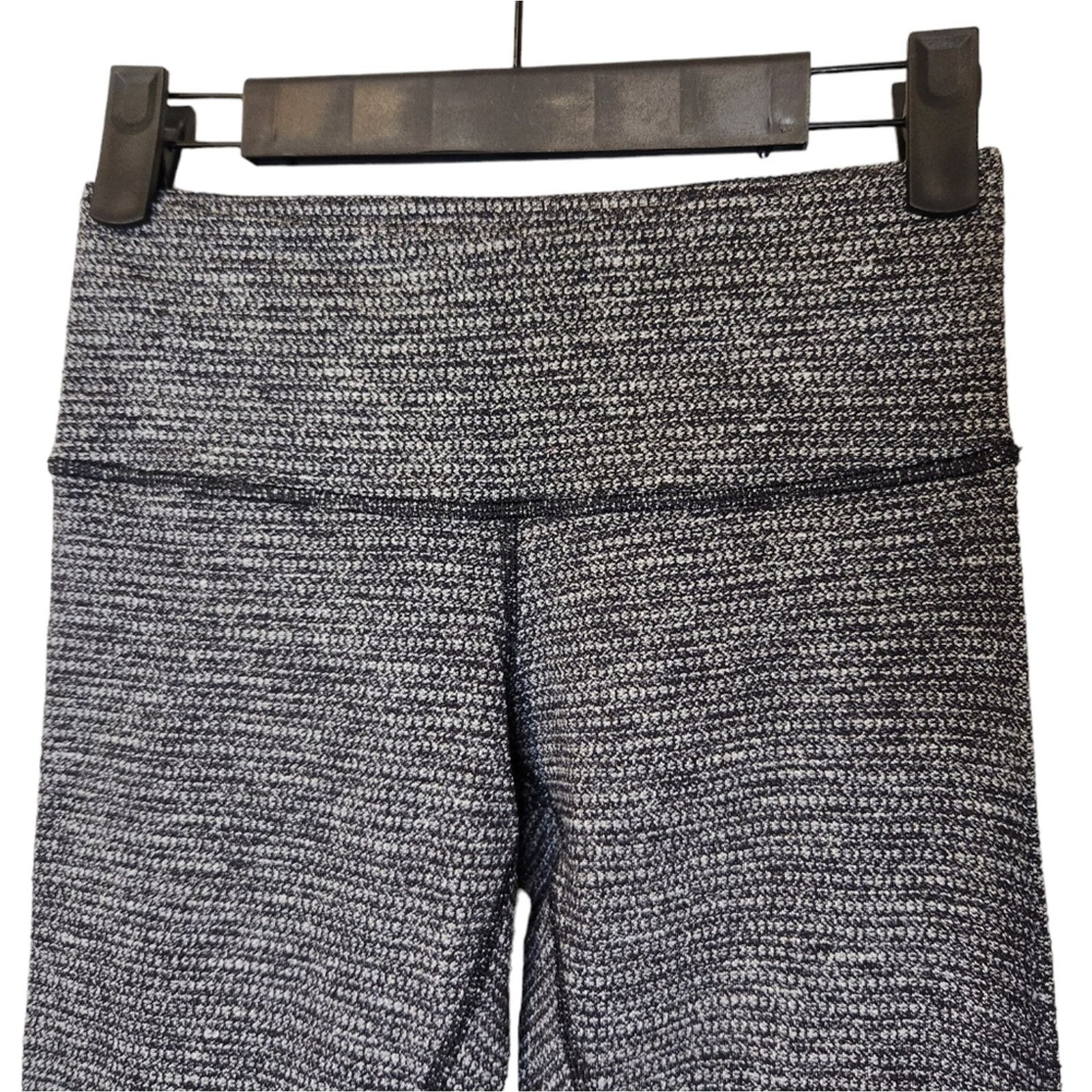 Lululemon Lululemon coco pique wunder under crop 4 Size 27" / US 4 / IT 40 - 8 Thumbnail