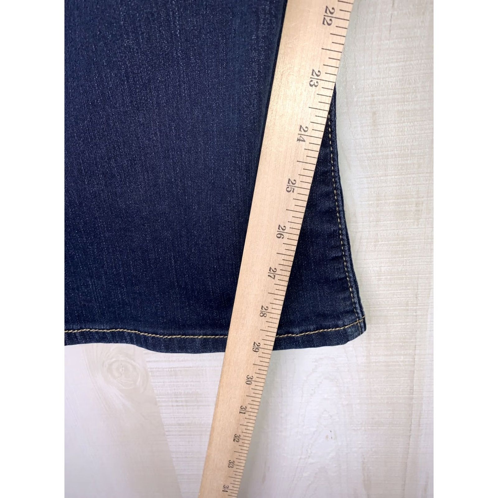 Levi's Levi’s Strauss Signature Modern Boot Cut Stretch Denim Jeans Womens Sz 30-5843 Denim Jeans Bootcut Womens Stretch 5-Pocket Regular Blue Velvet? Size 24" / US 00 / IT 34 - 5 Thumbnail