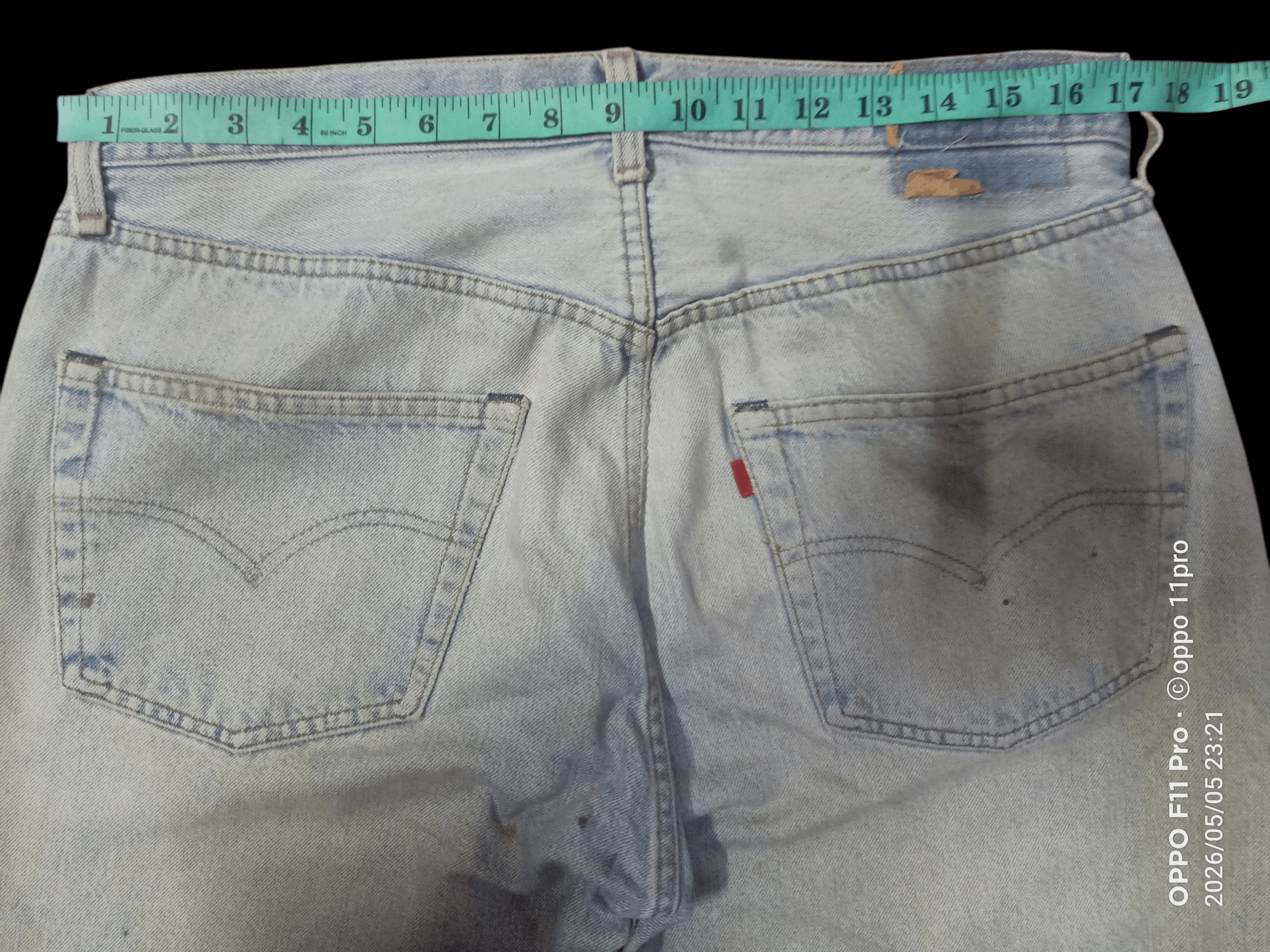 Levi's Vintage Clothing 💥 Levi's Vintage 501 70s Stamp Button 558 Distressdenim 💥 Size US 34 / EU 50 - 3 Thumbnail