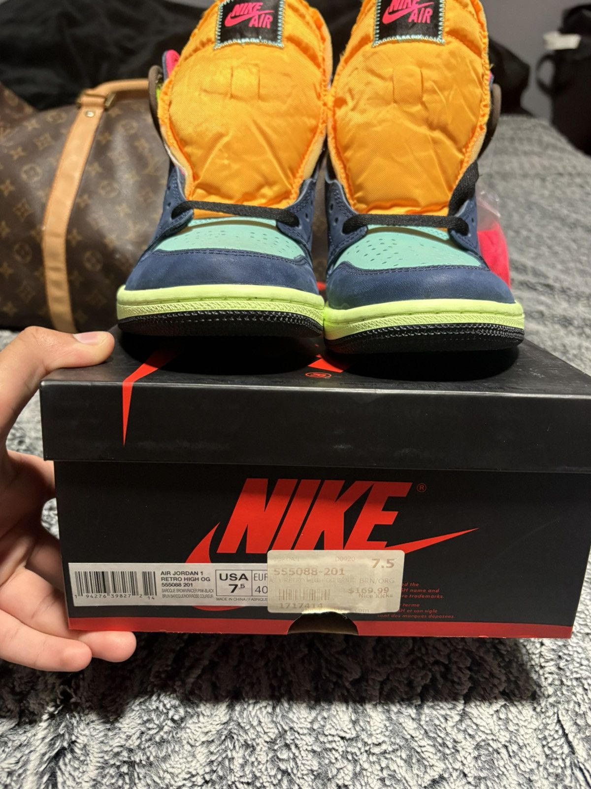 Jordan Brand Jordan 1 High “Tokyo Bio Hack” Size 7.5 Size US 7.5 / EU 40-41 - 3 Thumbnail