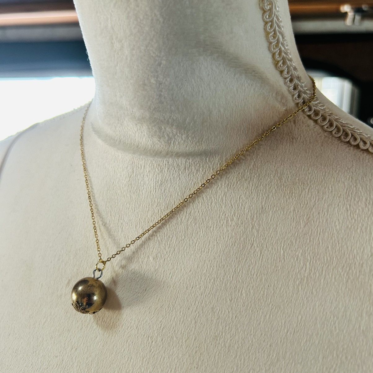 Handmade Handcrafted vintage bead capped gold metal ball necklace Size ONE SIZE - 3 Thumbnail