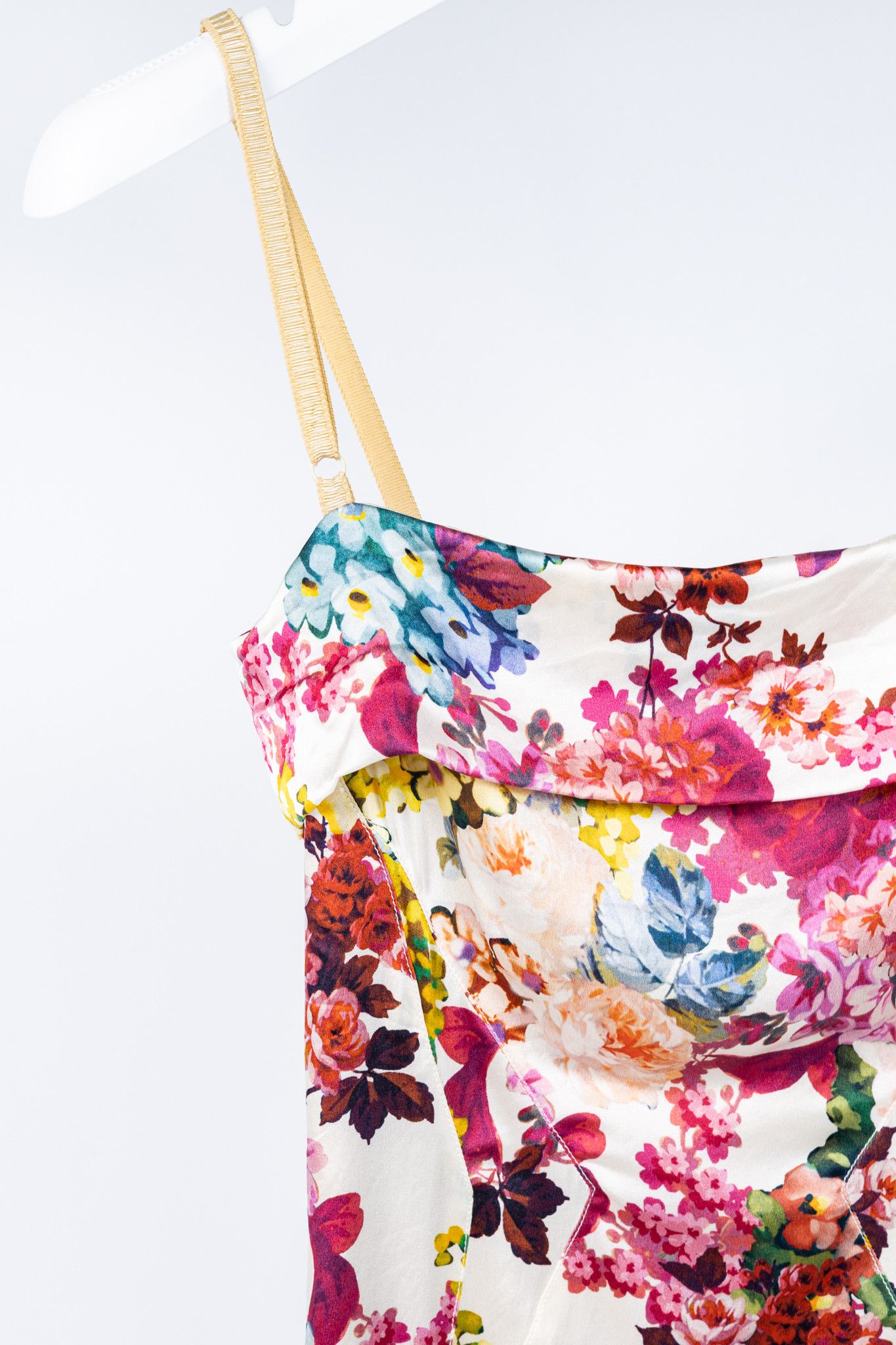 Dolce & Gabbana D&G Dolce & Gabbana SS/11 White Floral Silk-Satin Mini Dress Size S / US 4 / IT 40 - 4 Thumbnail