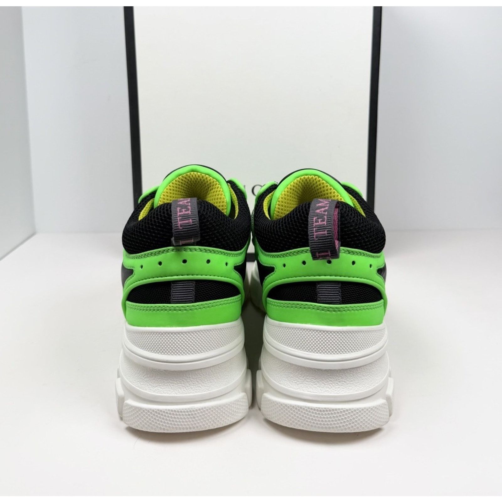 Gucci Size 10US - Gucci Flashtrek Neon Green Leather NEW Size US 10 / EU 43 - 4 Thumbnail