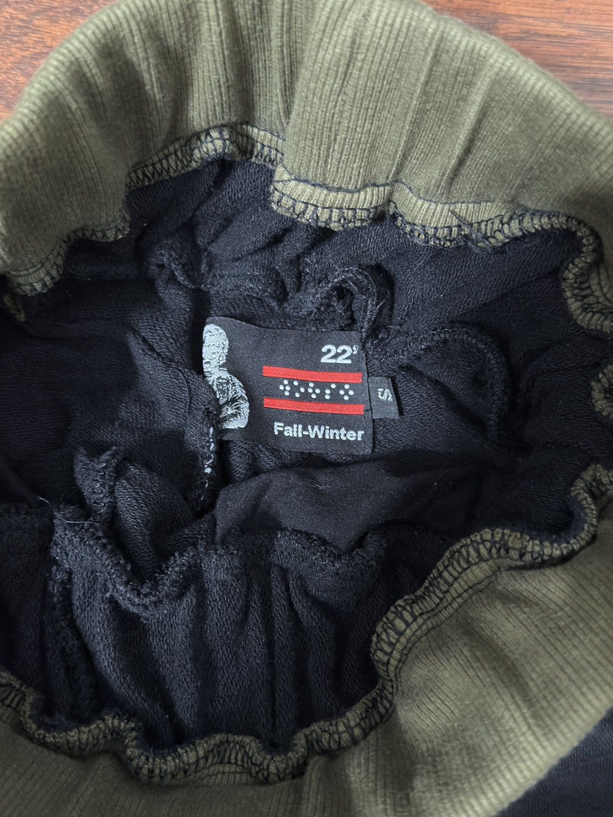 Japanese Brand Double Waist Camo Sweatpants Size US 29 - 4 Thumbnail