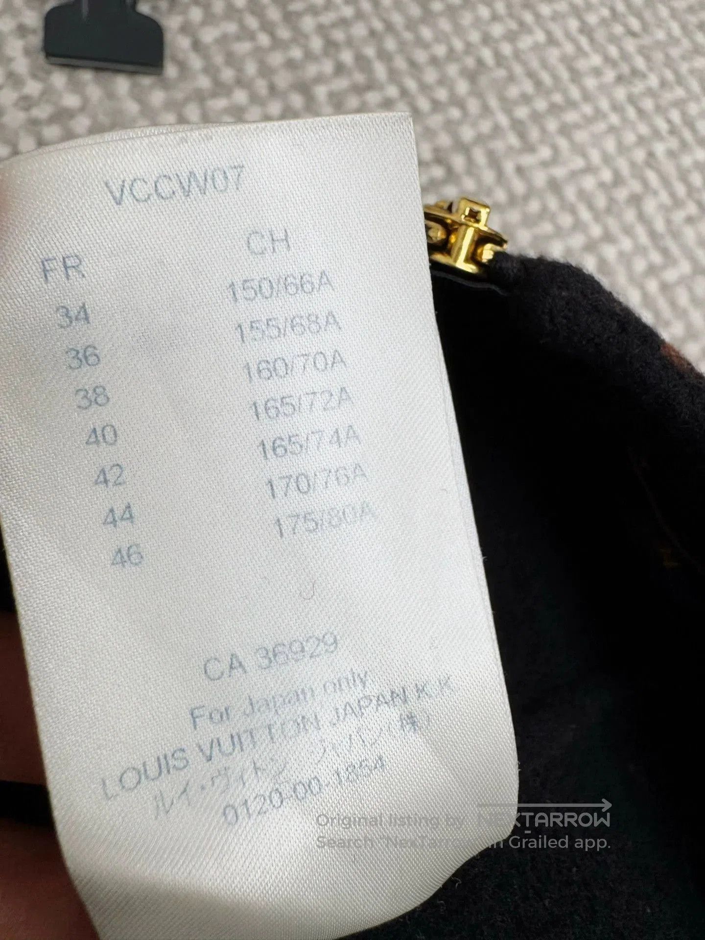 Louis Vuitton Louis Vuitton Wool Mini Skirt. Size US 34 / EU 50 - 8 Thumbnail