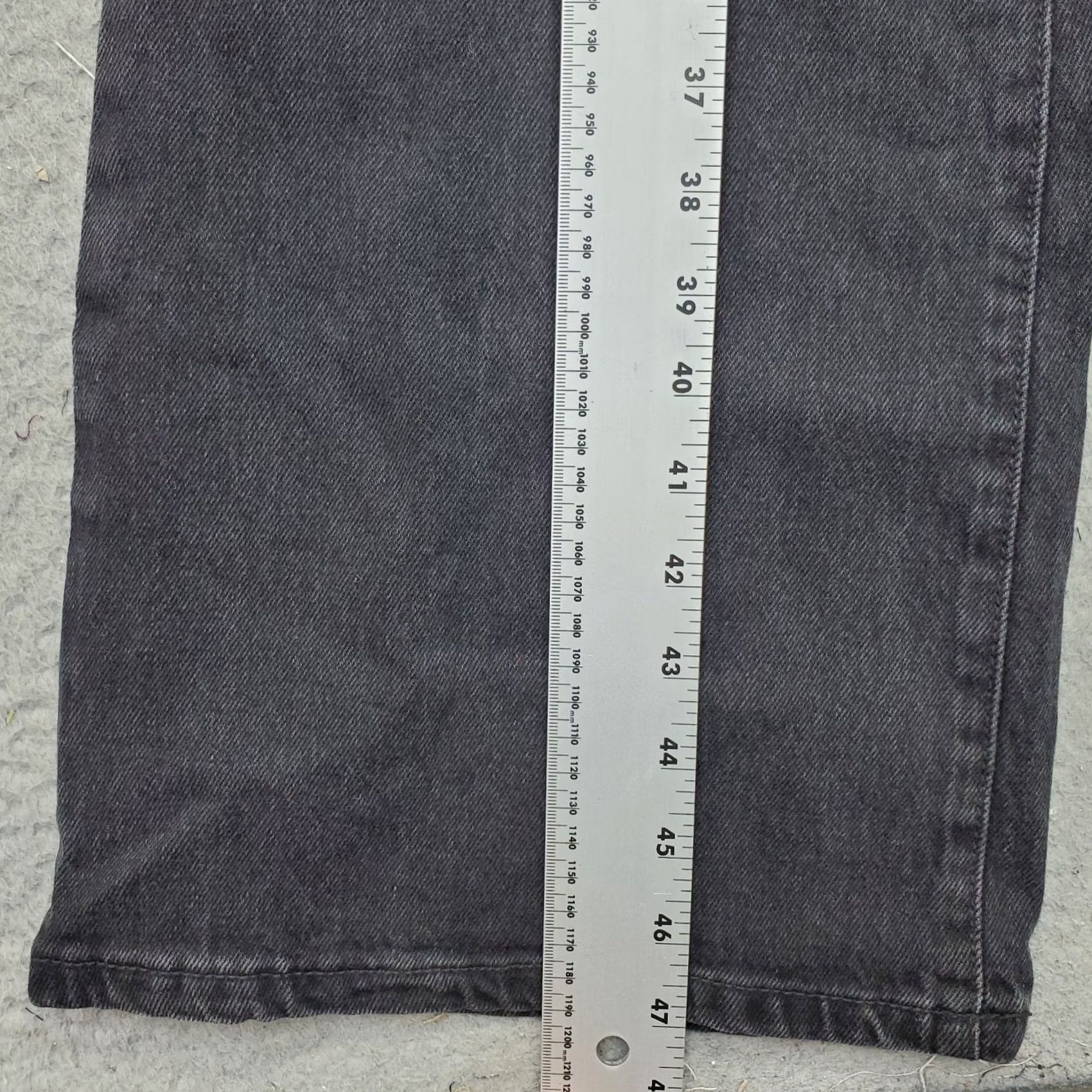 Vintage Universal Thread Jeans Womens Size 12 Flare Black Denim Dark Wash Zip Button Pockets Size 34" / US 12 / IT 48 - 3 Thumbnail