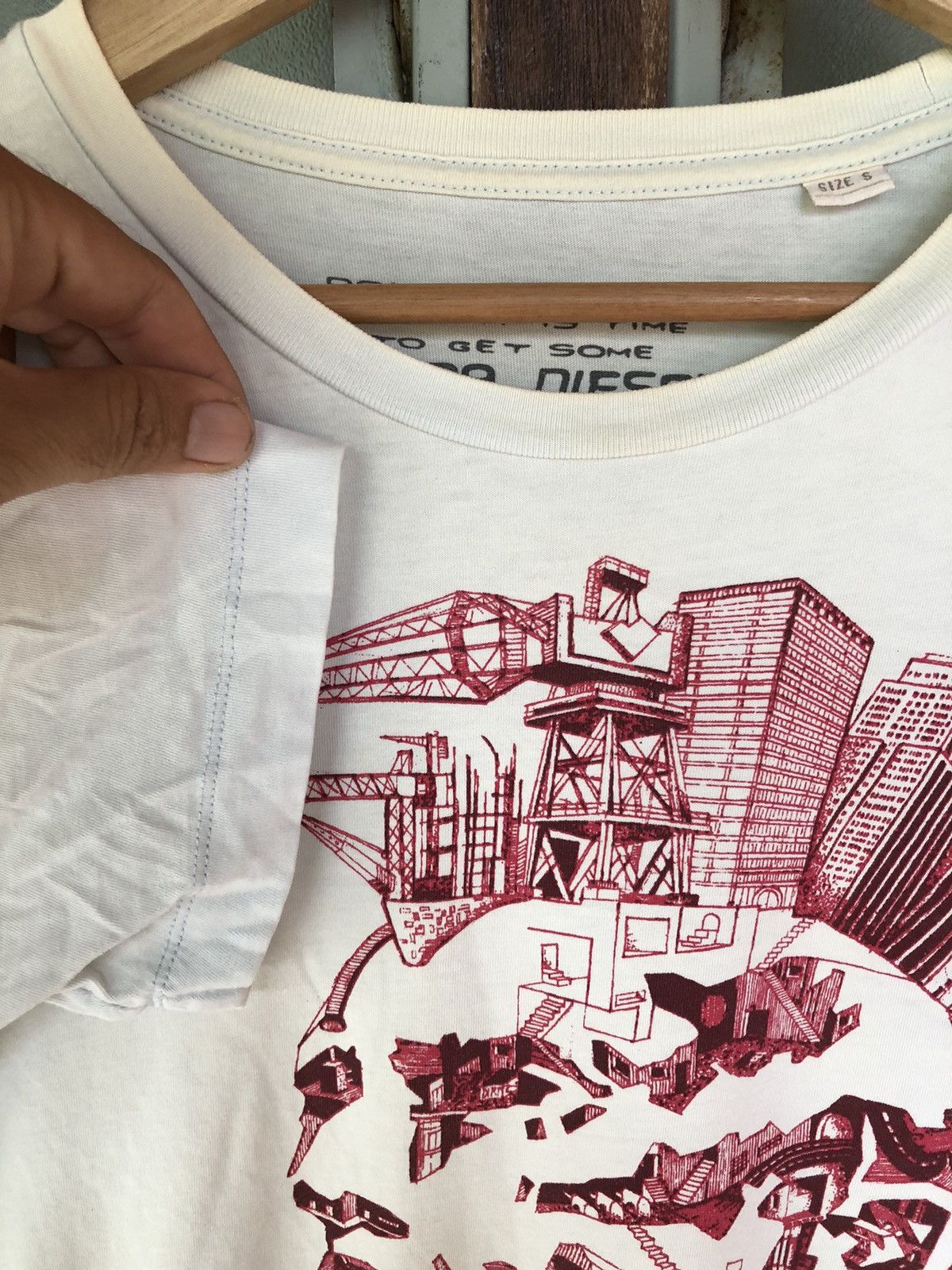 Diesel Vintage Diesel Punk Photo Shirt Tee Size US S / EU 44-46 / 1 - 4 Thumbnail